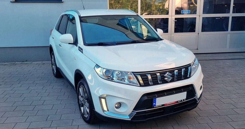 Suzuki Vitara cena 68900 przebieg: 116296, rok produkcji 2018 z Gdynia małe 596